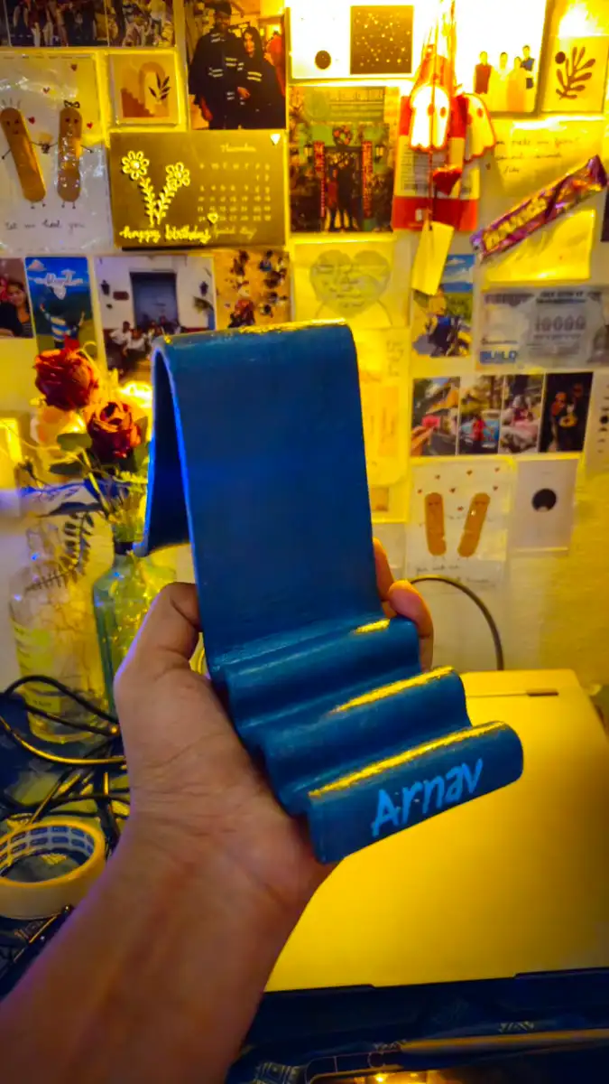 The Clay Waves - Handcrafted phone holder
