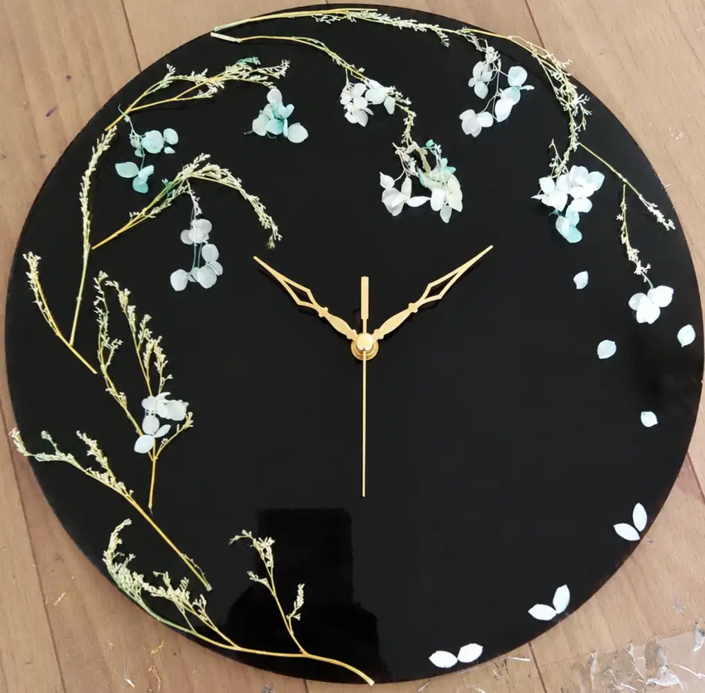 Navkrit Eternal Bloom – Elegant Floral Wall Clock